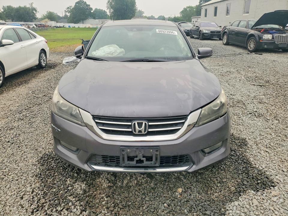 60923996 :رقم المزاد ، 1HGCR2F85FA234960 vin ، 2015 Honda Accord مزاد بيع