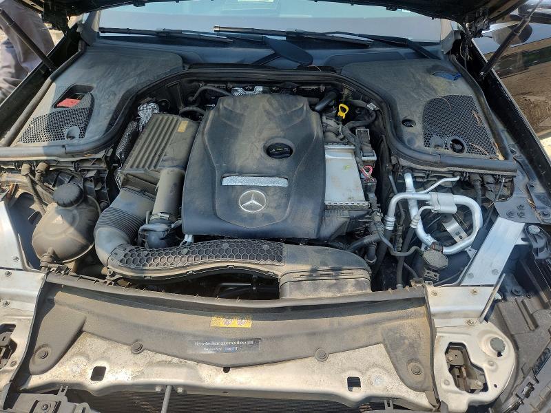 61082676 :رقم المزاد ، WDDZF4KB7HA078010 vin ، 2017 Mercedes-benz E مزاد بيع