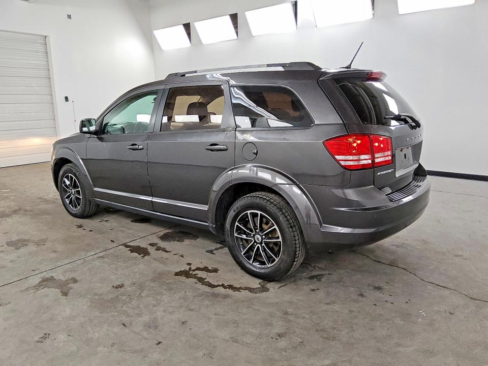 60721366 :رقم المزاد ، 3C4PDCAB8JT385722 vin ، 2018 Dodge Journey مزاد بيع