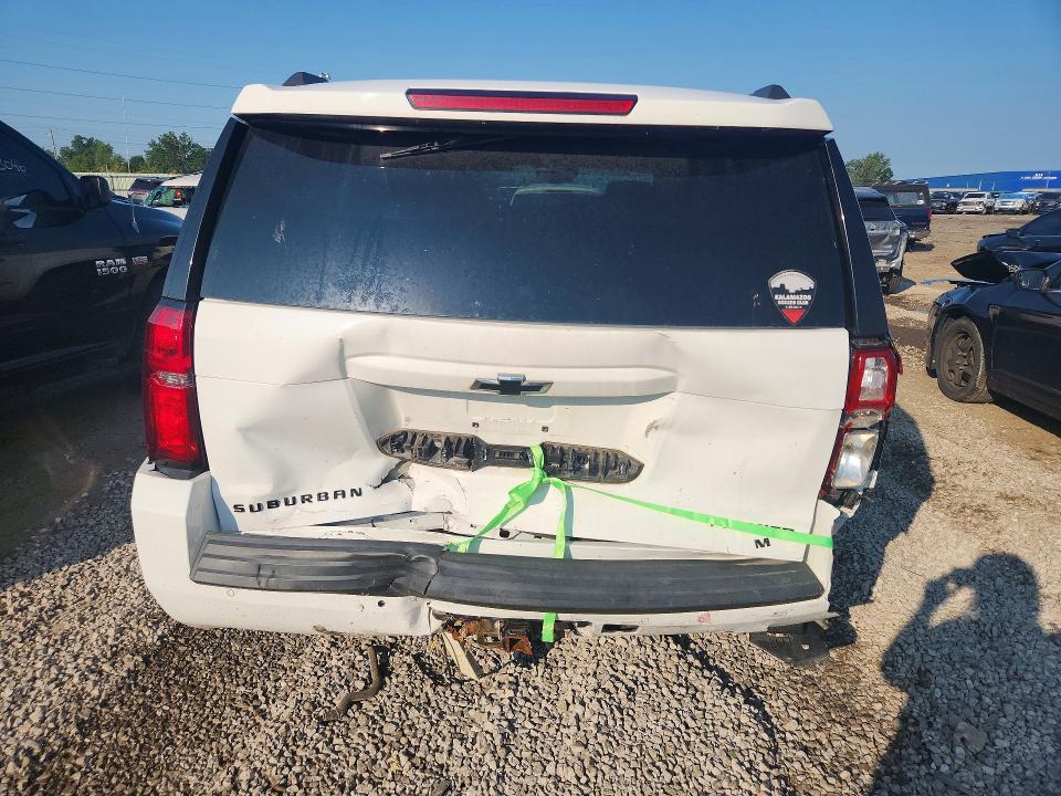 61715676 :رقم المزاد ، 1GNSKJKJ7KR147758 vin ، 2019 Chevrolet Suburban مزاد بيع