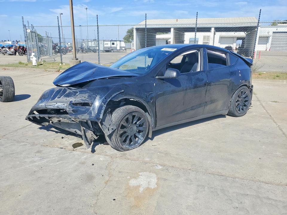 59731166 :رقم المزاد ، 5YJYGDEE6MF222611 vin ، 2021 Tesla Model Y مزاد بيع