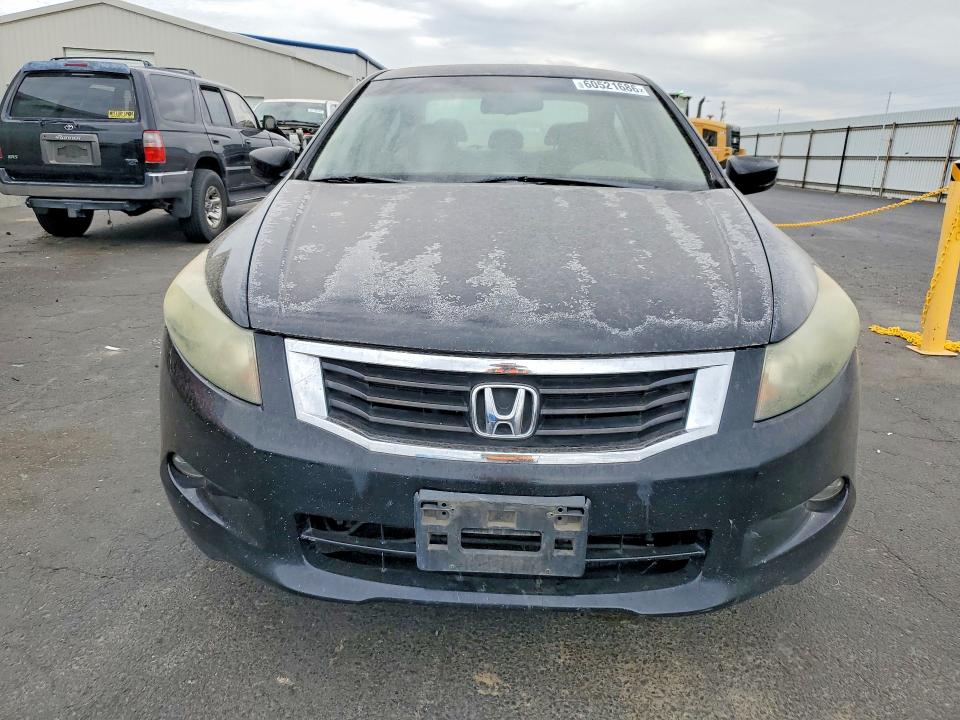 60521686 :رقم المزاد ، 1HGCP36848A060281 vin ، 2008 Honda Accord مزاد بيع
