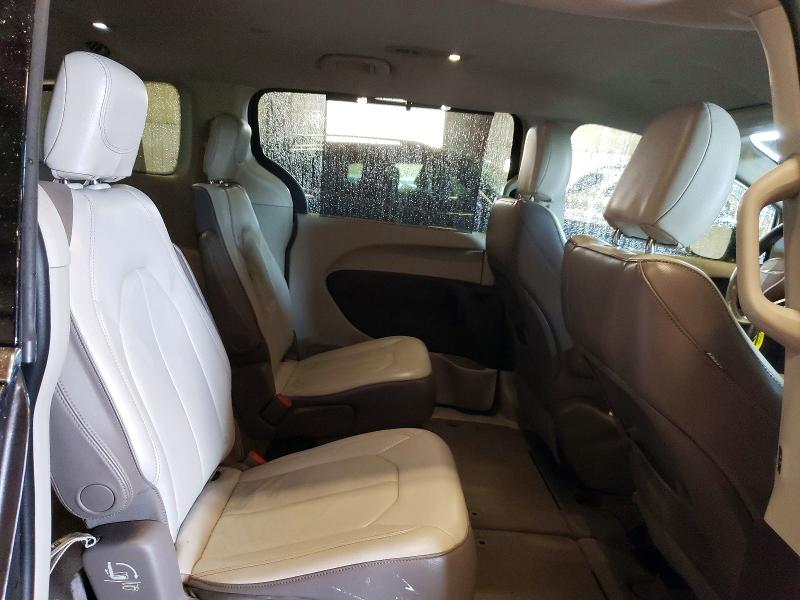 60957286 :رقم المزاد ، 2C4RC1BG7HR704924 vin ، 2017 Chrysler Pacifica مزاد بيع
