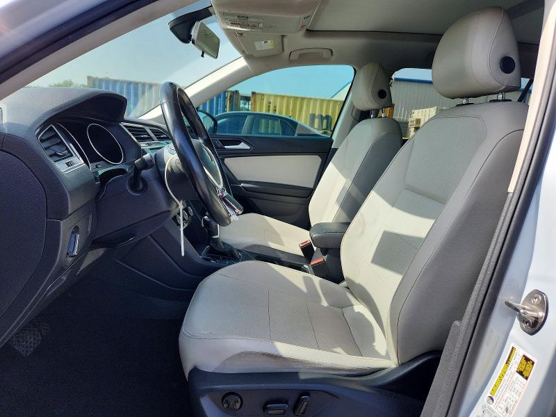 Продажа на аукционе авто 2018 Volkswagen Tiguan, vin: 3VV3B7AX9JM038936, номер лота: 60299406