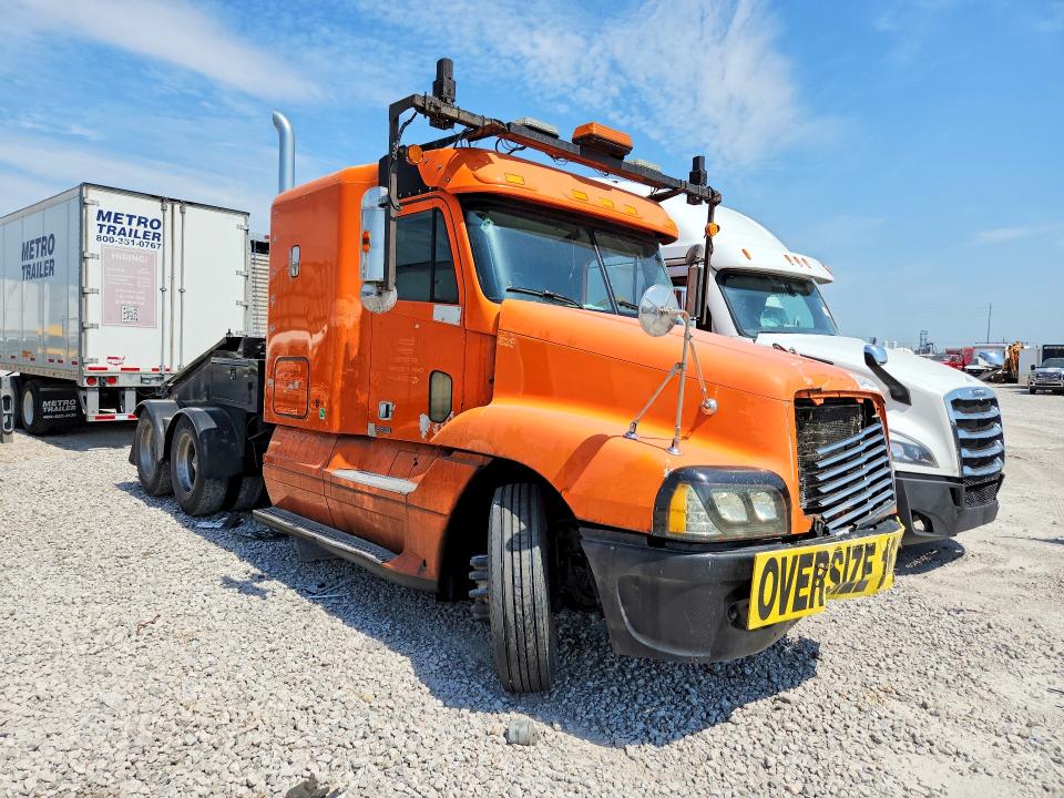 Продажа на аукционе авто 2007 Freightliner Cst120, vin: 1FUJBBCG57LW33453, номер лота: 62445236