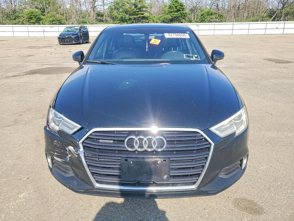 62708806 :رقم المزاد ، WAUB8GFF3H1029257 vin ، 2017 Audi A3 مزاد بيع