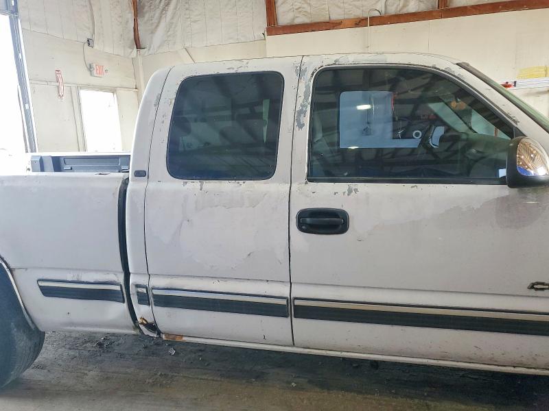 Продаж на аукціоні авто 2002 Chevrolet Silverado, vin: 2GCEC19V021184994, номер лоту: 61472806