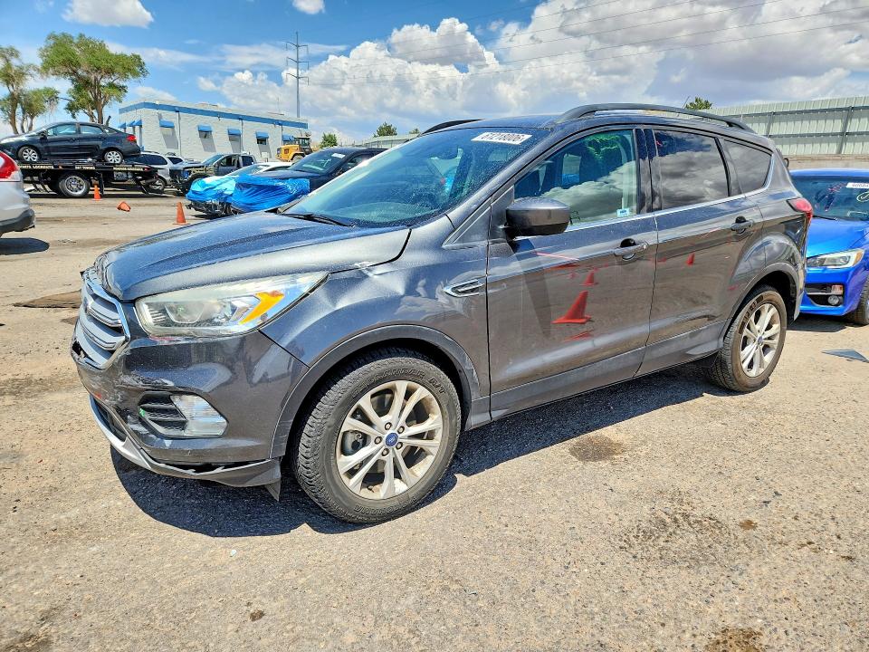 61218006 :رقم المزاد ، 1FMCU9HD1KUA35182 vin ، 2019 Ford Escape مزاد بيع