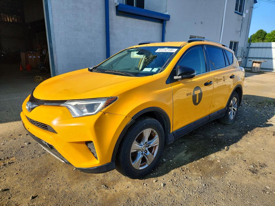 61732186 :رقم المزاد ، JTMRJREVXHD073426 vin ، 2017 Toyota Rav4 Hybrid مزاد بيع