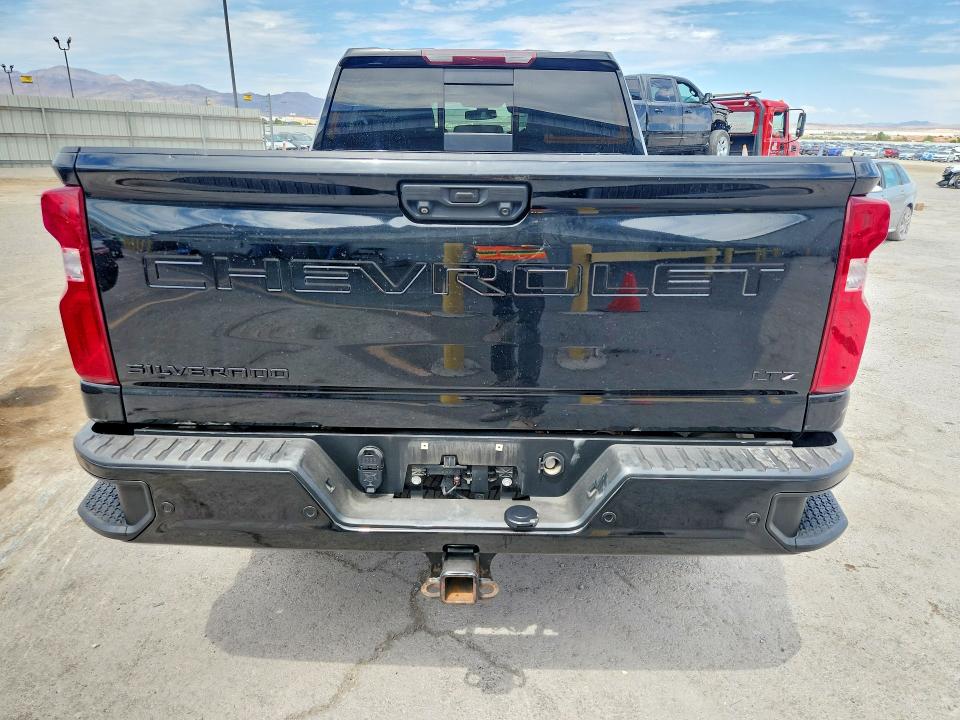 60255316 :رقم المزاد ، 1GC4YPE72MF173482 vin ، 2021 Chevrolet Silverado مزاد بيع