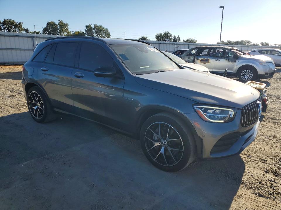 60600776 :رقم المزاد ، W1N0G6EB0MF923132 vin ، 2021 Mercedes-benz Glc مزاد بيع