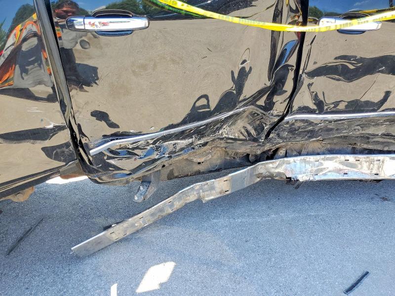 59912636 :رقم المزاد ، 1GT42YEY5JF243150 vin ، 2018 Gmc Sierra مزاد بيع
