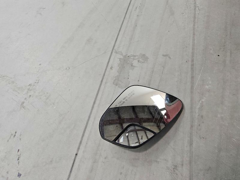 58328676 :رقم المزاد ، 2T3BFREV1JW743988 vin ، 2018 Toyota Rav4 مزاد بيع