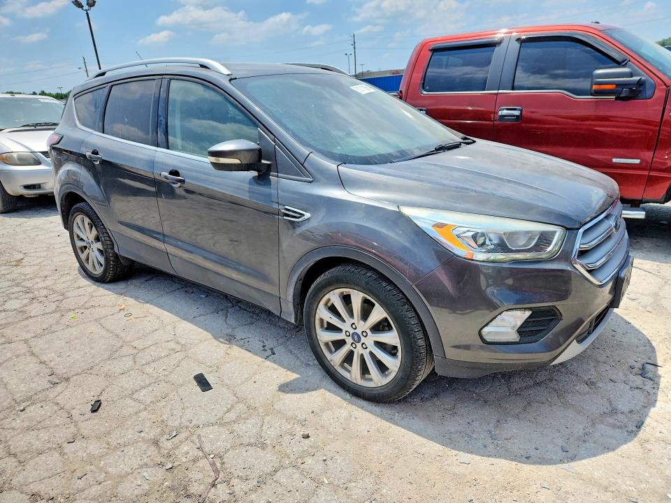 Продажа на аукционе авто 2017 Ford Escape, vin: 1FMCU0JD0HUC85141, номер лота: 61311296