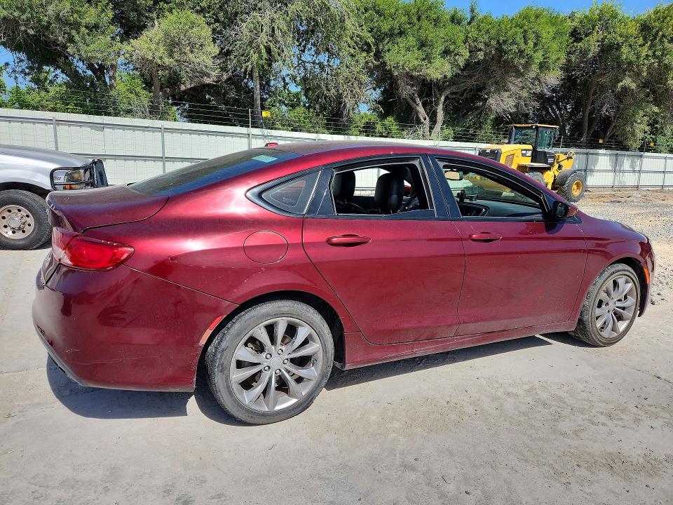 61928706 :رقم المزاد ، 1C3CCCBG9FN527762 vin ، 2015 Chrysler 200 مزاد بيع