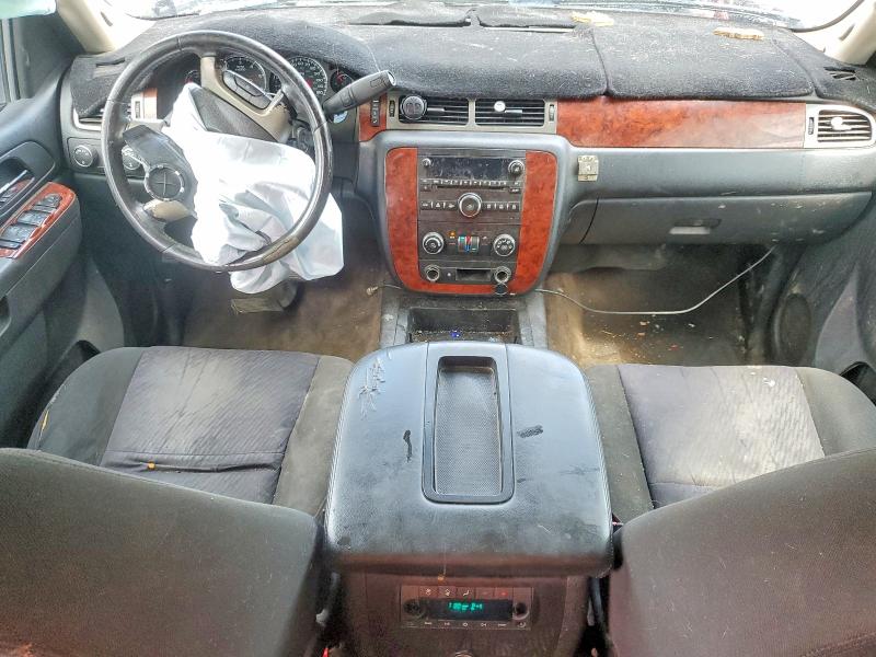 2011 Chevrolet Suburban მანქანა იყიდება აუქციონზე, vin: 1GNSKHE34BR156407, აუქციონის ნომერი: 59283156