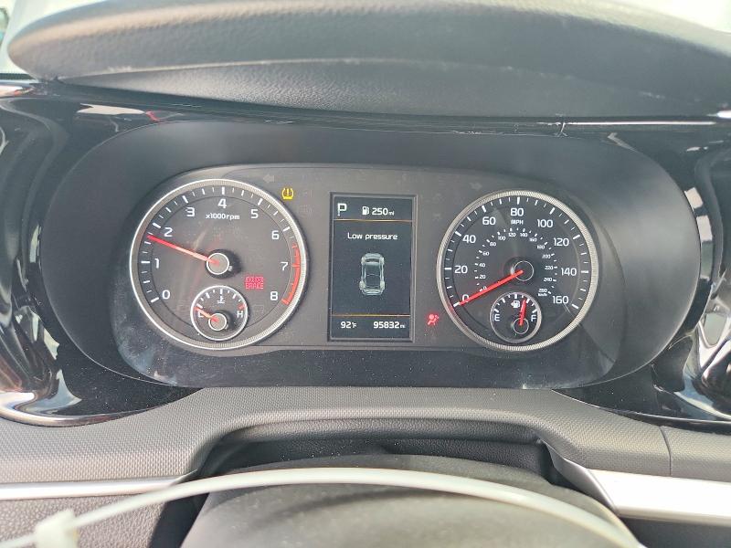 59863626 :رقم المزاد ، 5XXG14J27NG118541 vin ، 2022 Kia K5 مزاد بيع