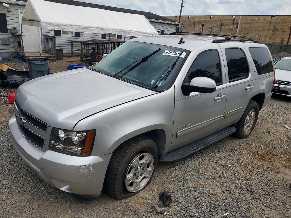 2010 Chevrolet Tahoe მანქანა იყიდება აუქციონზე, vin: 1GNUKBE05AR127167, აუქციონის ნომერი: 61926206