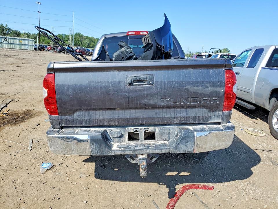 Продаж на аукціоні авто 2015 Toyota Tundra, vin: 5TFUW5F16FX451754, номер лоту: 62687836