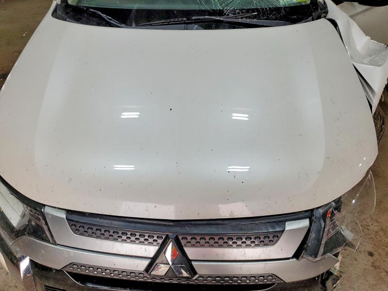61243936 :رقم المزاد ، JA4AZ3A34LZ014496 vin ، 2020 Mitsubishi Outlander مزاد بيع