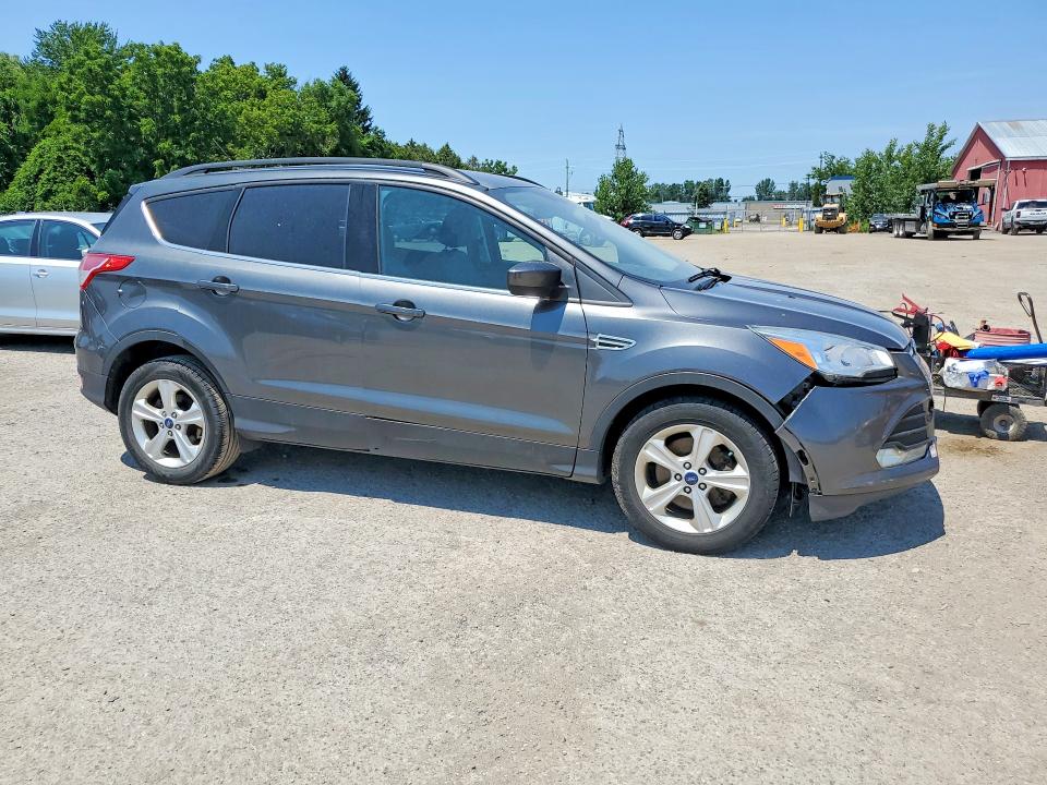 2015 Ford Escape მანქანა იყიდება აუქციონზე, vin: 1FMCU9GXXFUB83980, აუქციონის ნომერი: 60946236