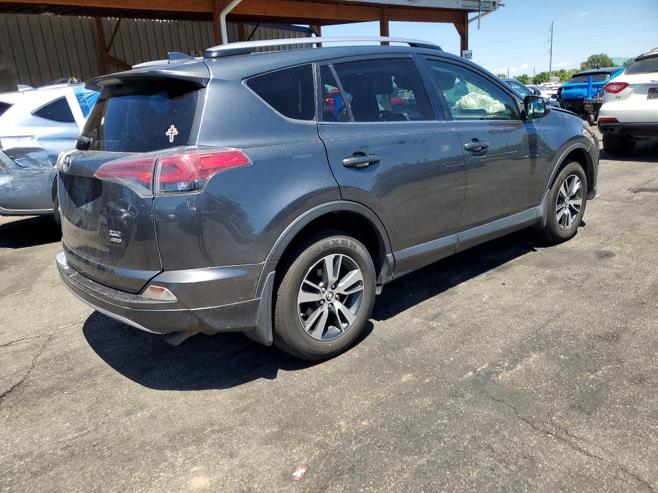 60707456 :رقم المزاد ، JTMRFREV7HD215393 vin ، 2017 Toyota Rav4 مزاد بيع