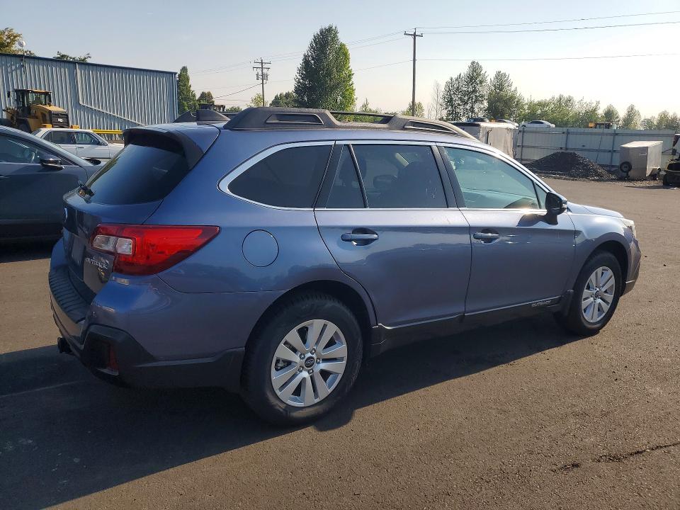 61553716 :رقم المزاد ، 4S4BSAHC8J3224944 vin ، 2018 Subaru Outback مزاد بيع
