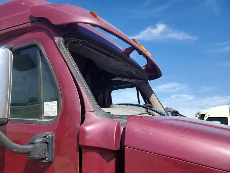 Продаж на аукціоні авто 2016 Freightliner Cascadia 125, vin: 3AKJGLD5XGSGX1241, номер лоту: 59376066