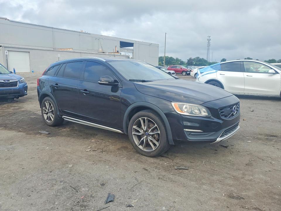 Продаж на аукціоні авто 2016 Volvo V60 Cross Country, vin: YV4612HK8G1019258, номер лоту: 59914986
