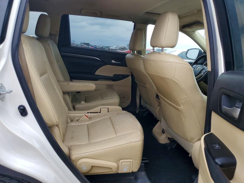 2015 Toyota Highlander მანქანა იყიდება აუქციონზე, vin: 5TDYKRFH8FS064923, აუქციონის ნომერი: 62356656