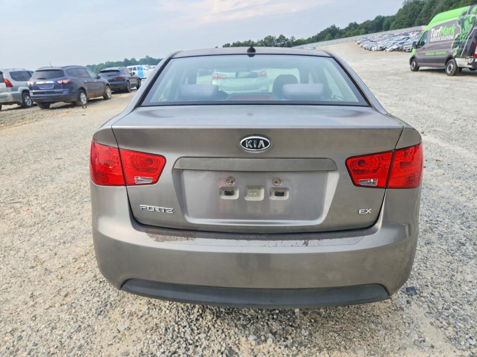 2012 Kia Forte მანქანა იყიდება აუქციონზე, vin: KNAFU4A26C5504725, აუქციონის ნომერი: 62133346