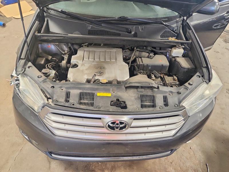 61162906 :رقم المزاد ، 5TDBK3EH5DS206145 vin ، 2013 Toyota Highlander مزاد بيع