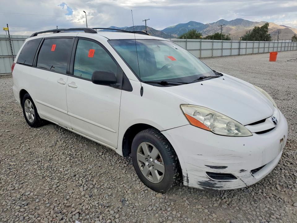 60067926 :رقم المزاد ، 5TDZA23C86S547321 vin ، 2006 Toyota Sienna مزاد بيع