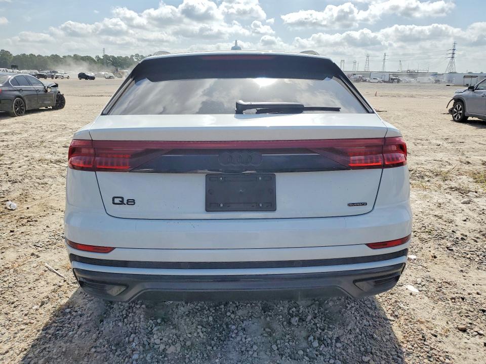 62823746 :رقم المزاد ، WA1FVBF19ND021916 vin ، 2022 Audi Q8 مزاد بيع