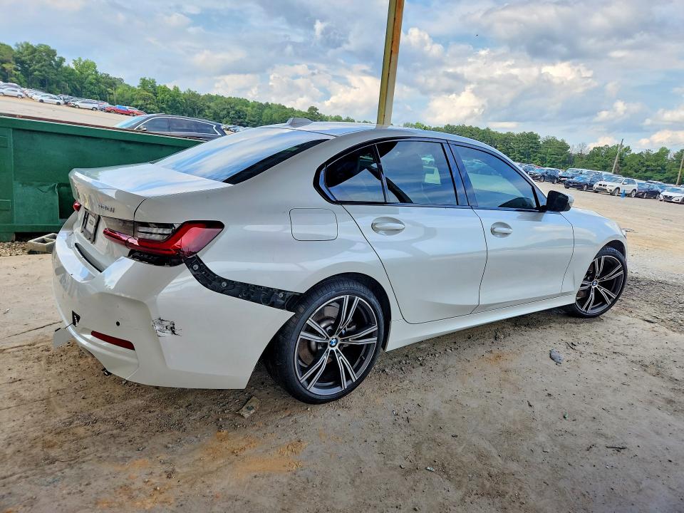 61103446 :رقم المزاد ، 3MW69FF01P8C92572 vin ، 2023 Bmw 330i مزاد بيع