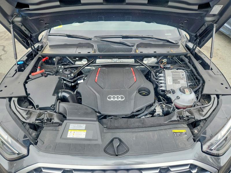 61792456 :رقم المزاد ، WA1A4AFY4N2100930 vin ، 2022 Audi Sq5 مزاد بيع