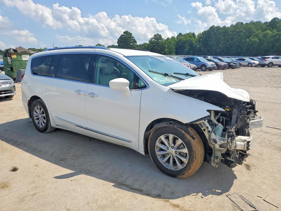 Продаж на аукціоні авто 2018 Chrysler Pacifica, vin: 2C4RC1BG7JR172273, номер лоту: 85618765