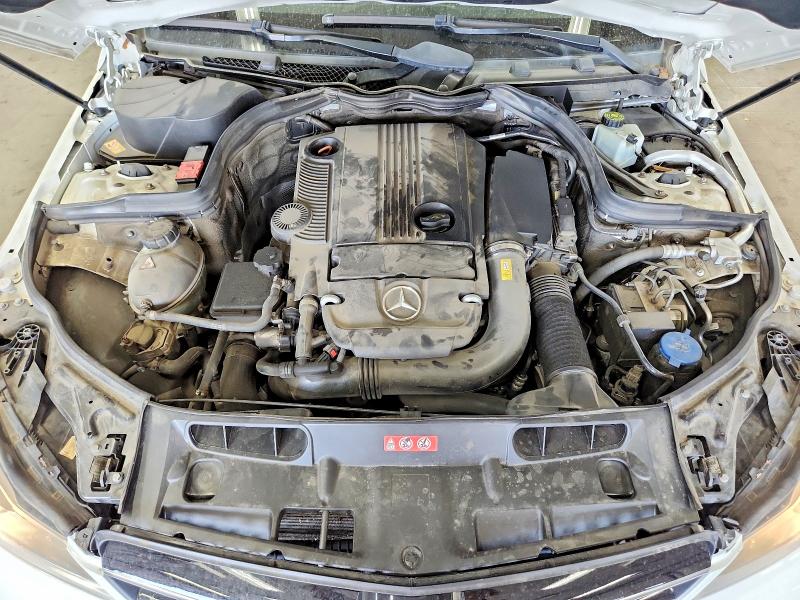 2013 Mercedes-benz C მანქანა იყიდება აუქციონზე, vin: WDDGJ4HB4DG029500, აუქციონის ნომერი: 63207146