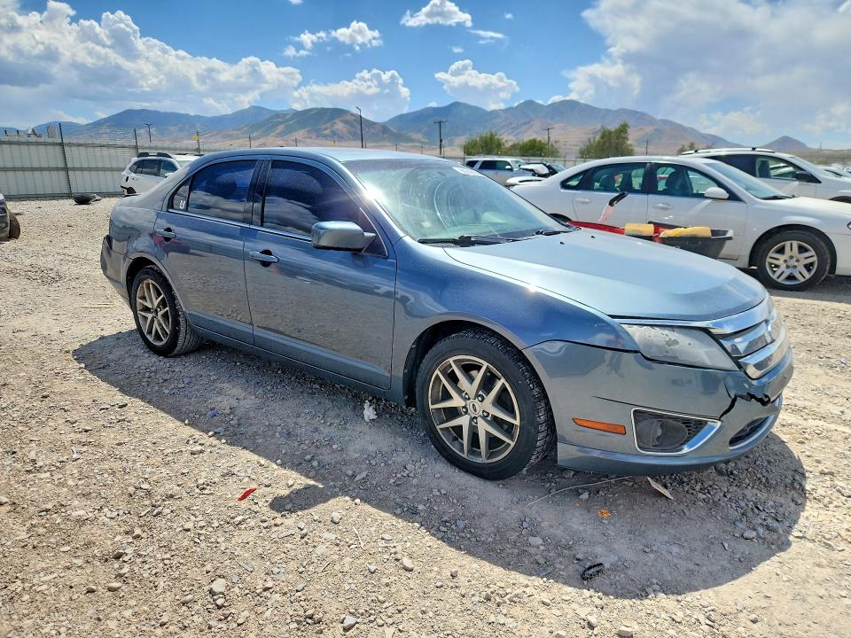 59742936 :رقم المزاد ، 3FAHP0JA0BR256735 vin ، 2011 Ford Fusion مزاد بيع