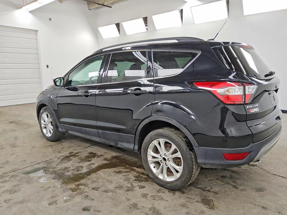 2018 Ford Escape მანქანა იყიდება აუქციონზე, vin: 1FMCU0GD2JUC11023, აუქციონის ნომერი: 59730386