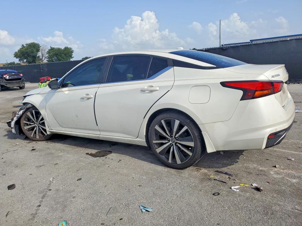 60722906 :رقم المزاد ، 1N4BL4CV6LC177255 vin ، 2020 Nissan Altima مزاد بيع