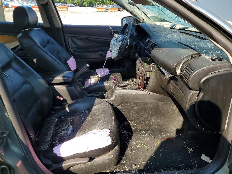 61001616 :رقم المزاد ، WVWPD63B83E304526 vin ، 2003 Volkswagen Passat مزاد بيع