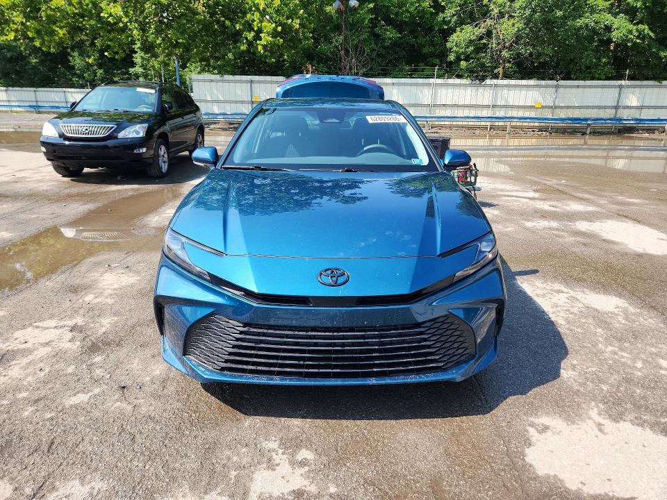 Продажа на аукционе авто 2025 Toyota Camry, vin: 4T1DBADK4SU522649, номер лота: 62809286