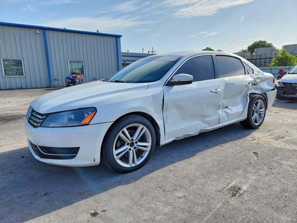 Продажа на аукционе авто 2014 Volkswagen Passat, vin: 1VWBH7A35EC010013, номер лота: 60427696