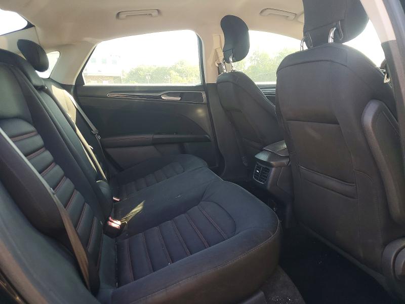 60929146 :رقم المزاد ، 1FA6P0HD2E5400879 vin ، 2014 Ford Fusion مزاد بيع