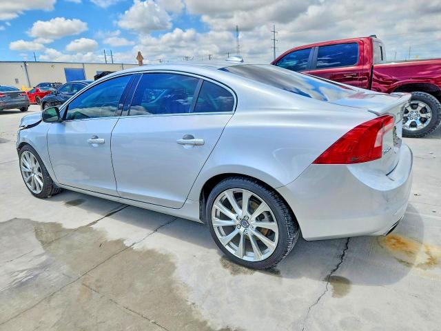 2017 Volvo S60 მანქანა იყიდება აუქციონზე, vin: LYV402HM4HB126963, აუქციონის ნომერი: 59897776