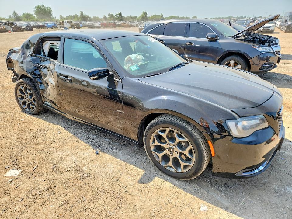 61278046 :رقم المزاد ، 2C3CCAGG4GH248825 vin ، 2016 Chrysler 300 مزاد بيع