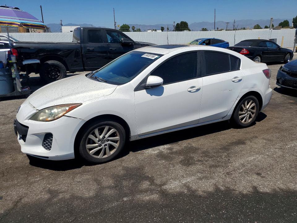 59830186 :رقم المزاد ، JM1BL1WP3D1776388 vin ، 2013 Mazda 3 مزاد بيع
