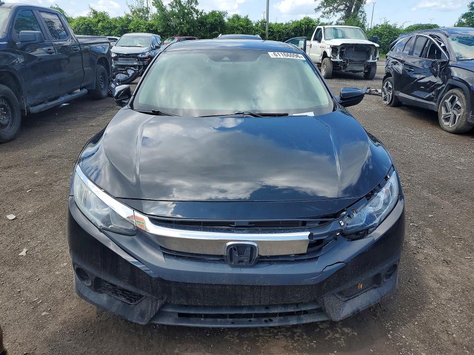 61166096 :رقم المزاد ، 2HGFC2F87GH000210 vin ، 2016 Honda Civic مزاد بيع