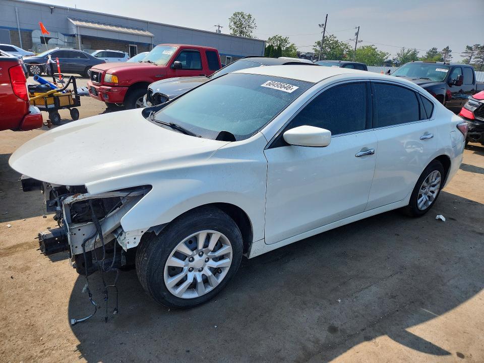 Продажа на аукционе авто 2015 Nissan Altima, vin: 1N4AL3AP3FN342858, номер лота: 60495646